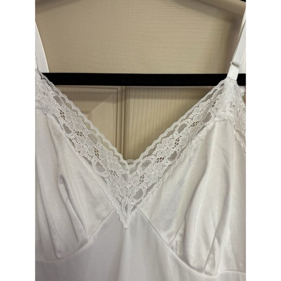 Vintage Vanity Fair Full Slip Off White Nylon Lace Made in USA Size 34 - Picture 3 of 7
